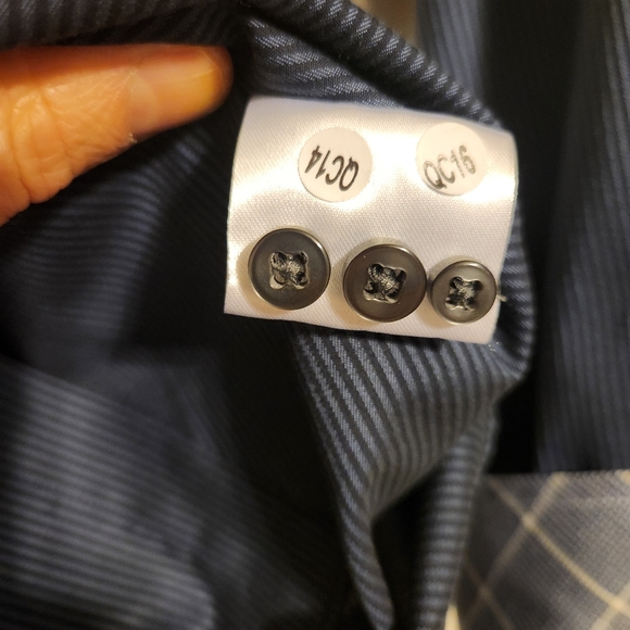 Egara Non-Iron Shirt - Picture 6 of 6